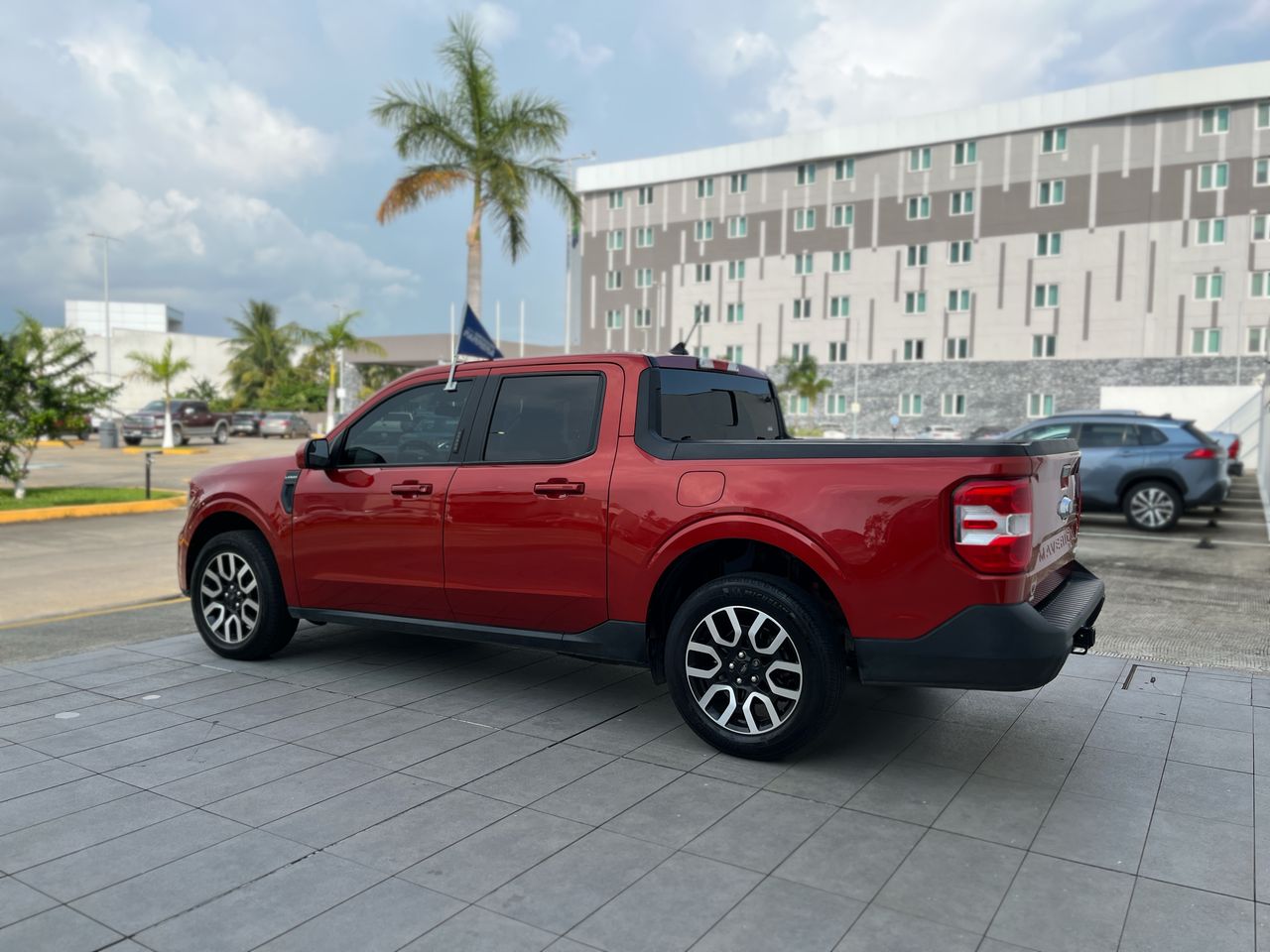 2023 Ford Maverick 2.0 Lariat At