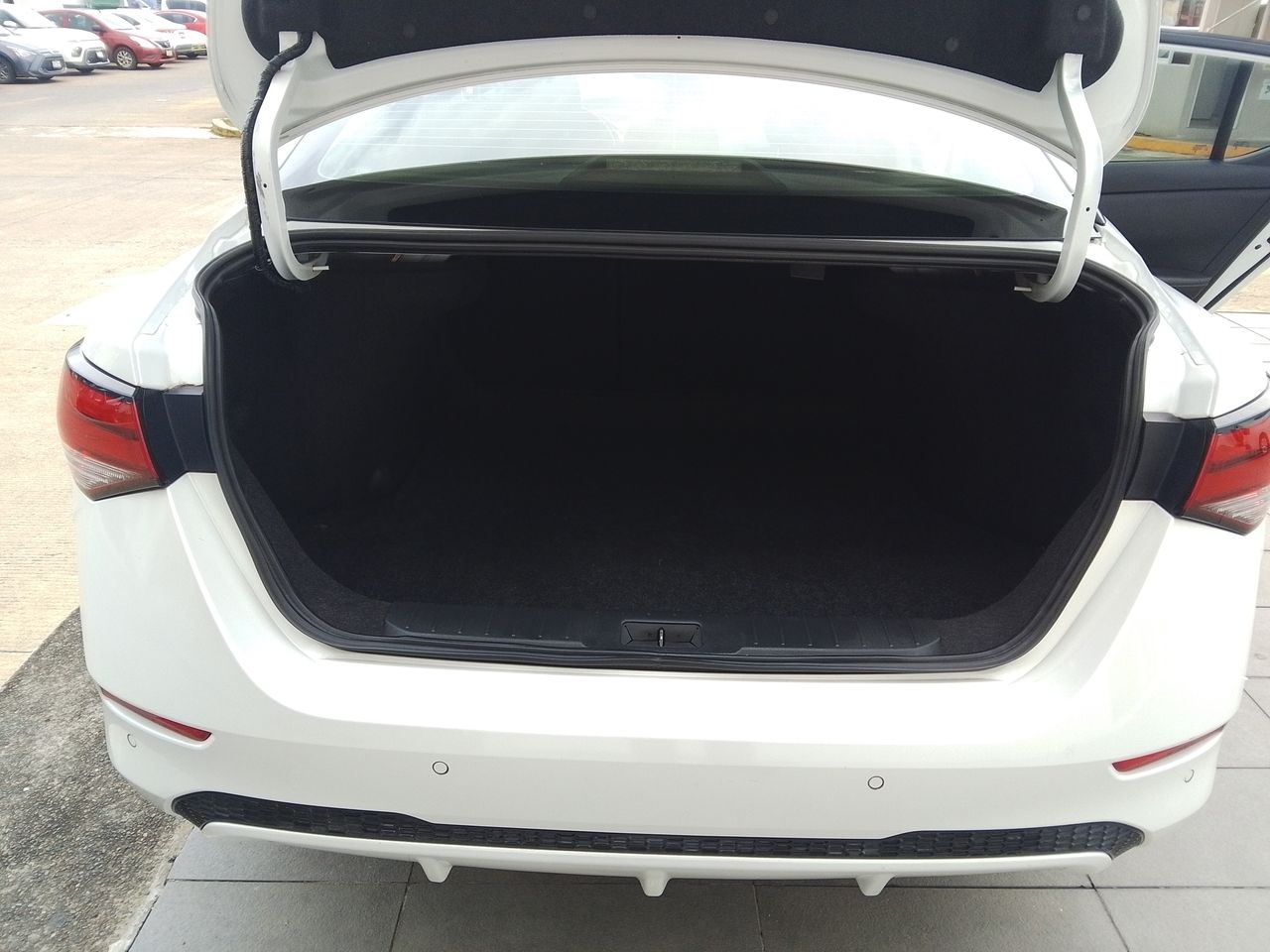 2024 Nissan Sentra 2.0 Advance Mt