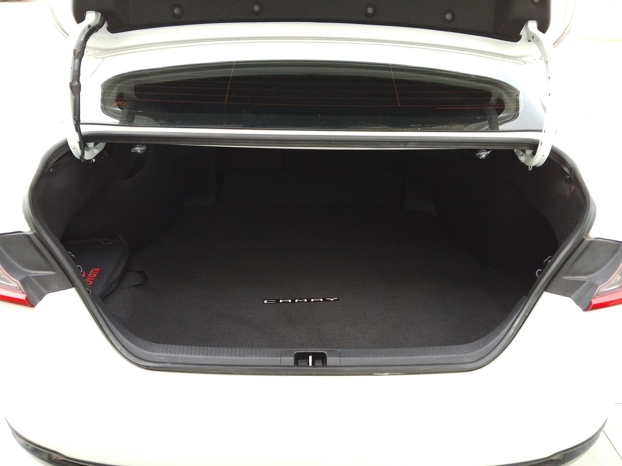 2025 Toyota Camry 2.5 Xle Hev At