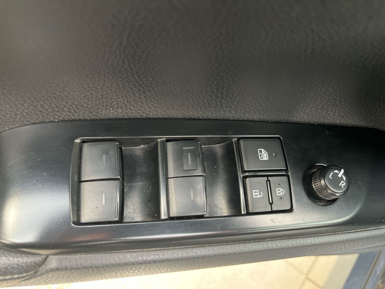 2025 Toyota Camry 2.5 Xle Hev At