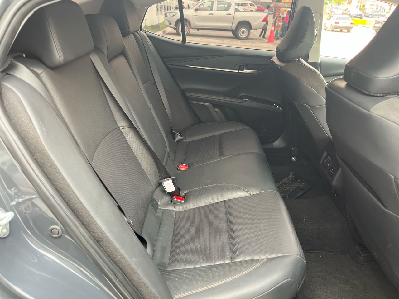 2025 Toyota Camry 2.5 Xle Hev At