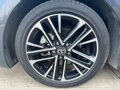 2025 Toyota Camry 2.5 Xle Hev At