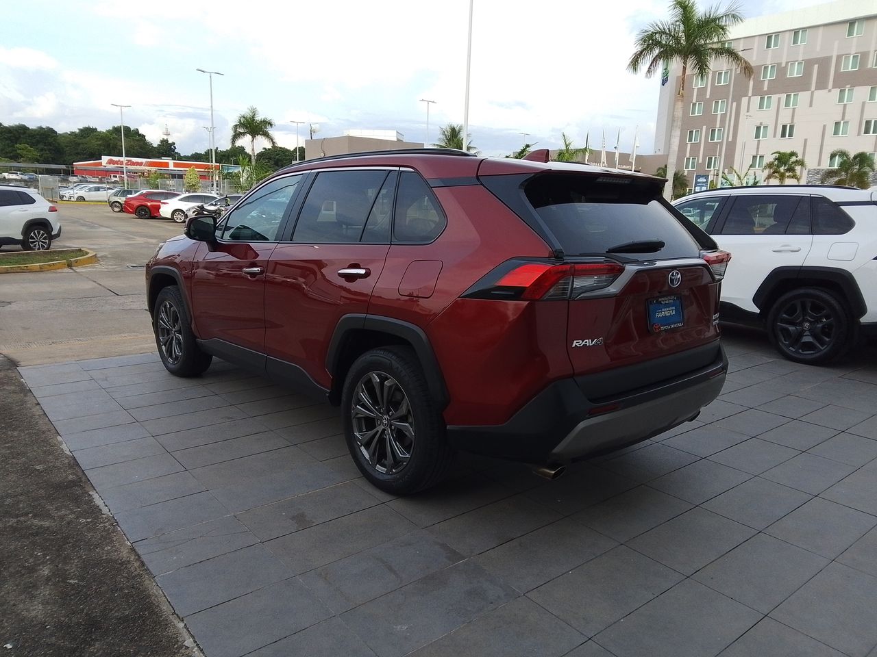 2024 Toyota RAV4 2.5 Limited Hybrid At