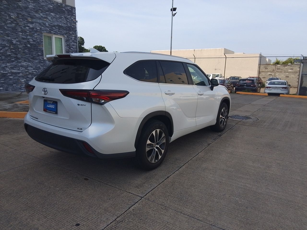 2025 Toyota Highlander 2.5 Xle Hev At