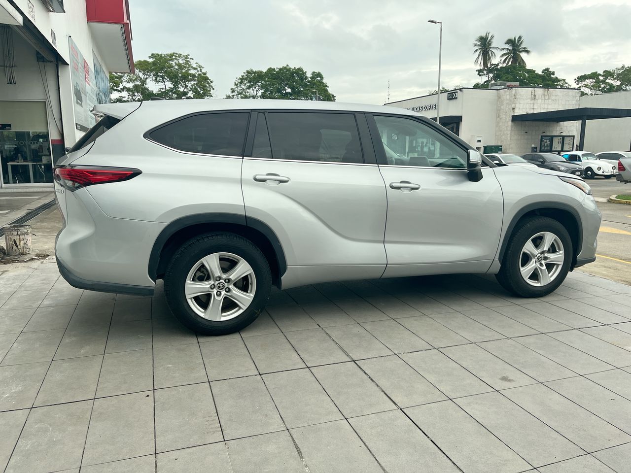 2023 Toyota Highlander 2.5 Le Hev At