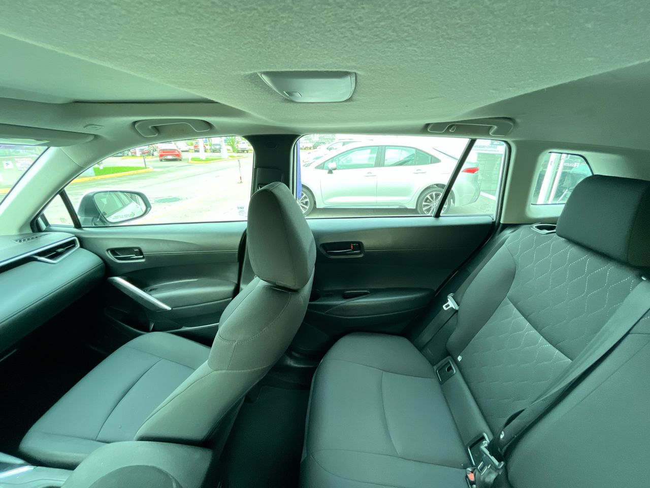 2024 Toyota Corolla Cross 2.0 Le HEV At