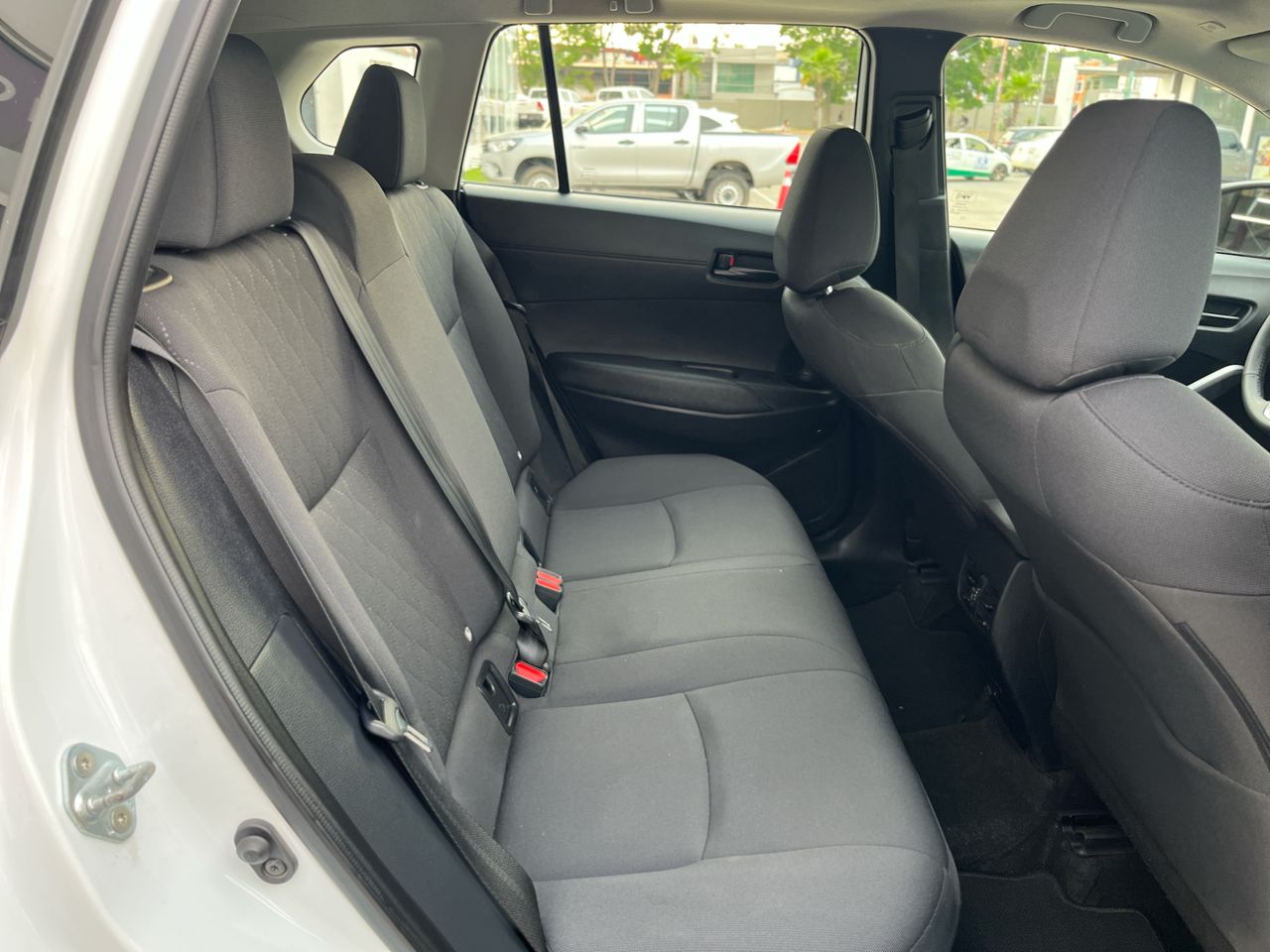 2024 Toyota Corolla Cross 2.0 Le HEV At