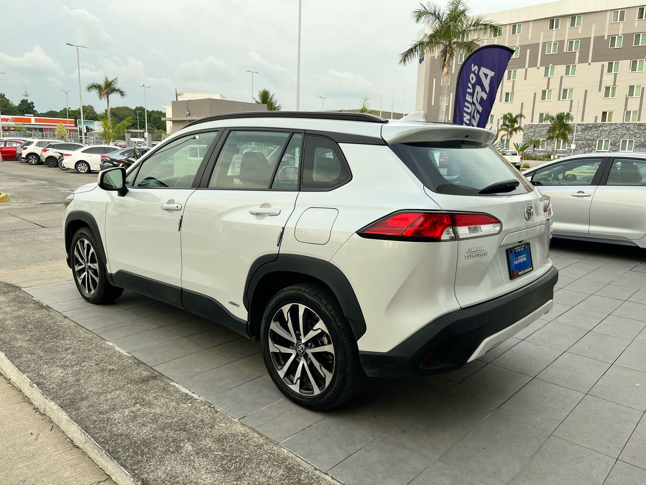 2024 Toyota Corolla Cross 2.0 Le HEV At