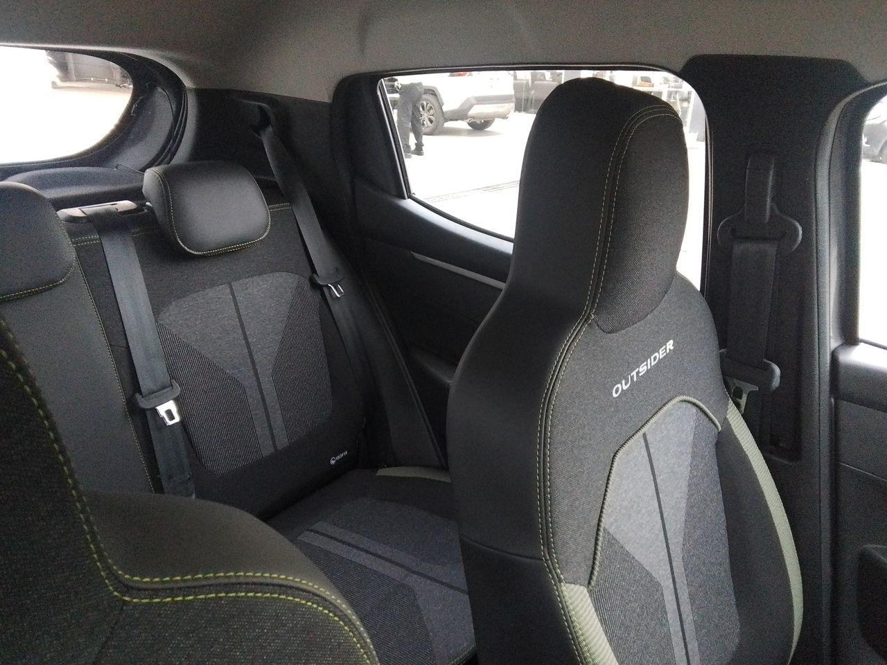 2026 Renault Kwid 1.0 Outsider Mt