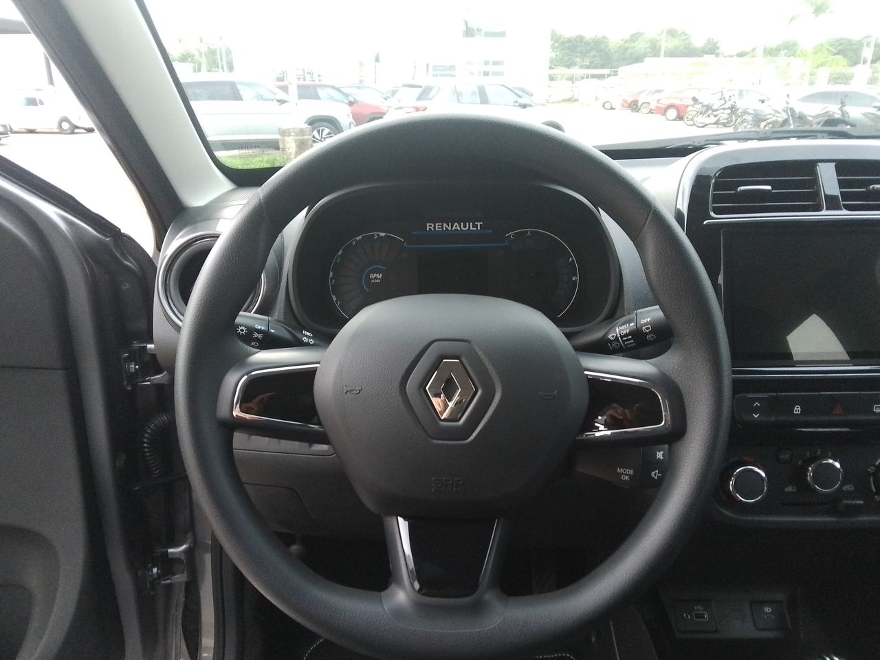 2026 Renault Kwid 1.0 Outsider Mt