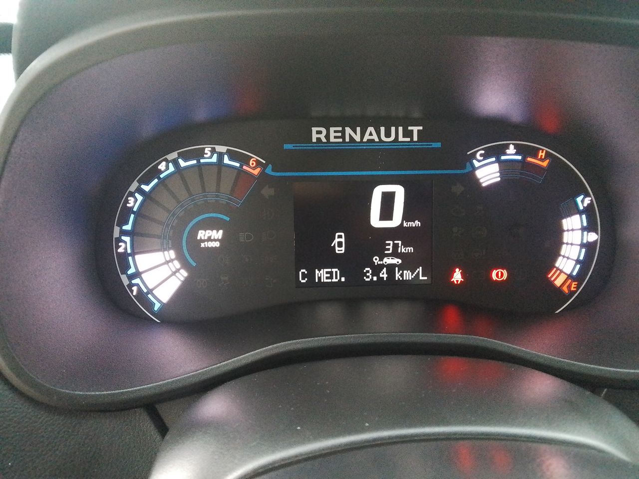 2026 Renault Kwid 1.0 Outsider Mt