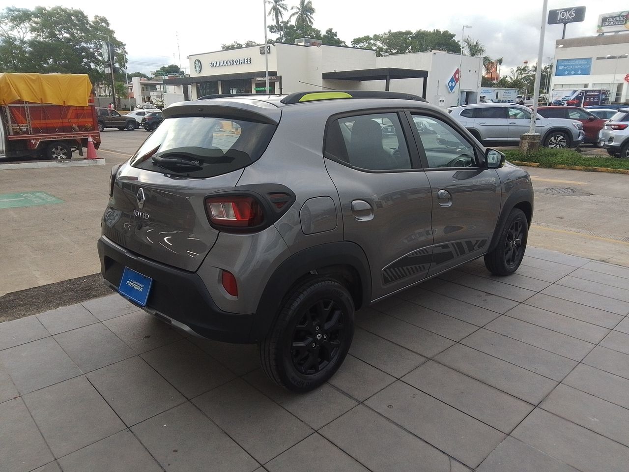 2026 Renault Kwid 1.0 Outsider Mt