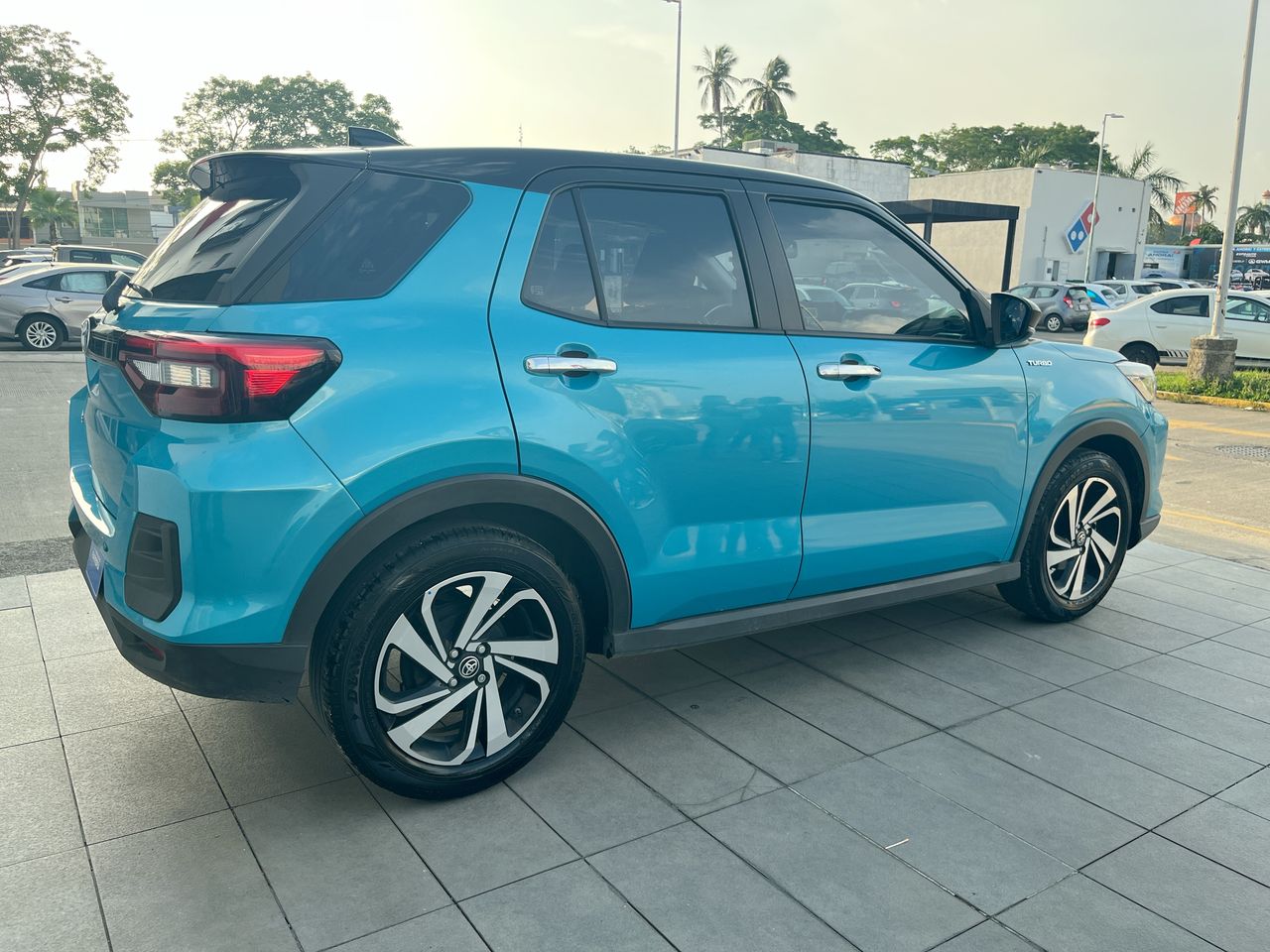 2024 Toyota Raize 1.0 Xle Bitono Cvt At