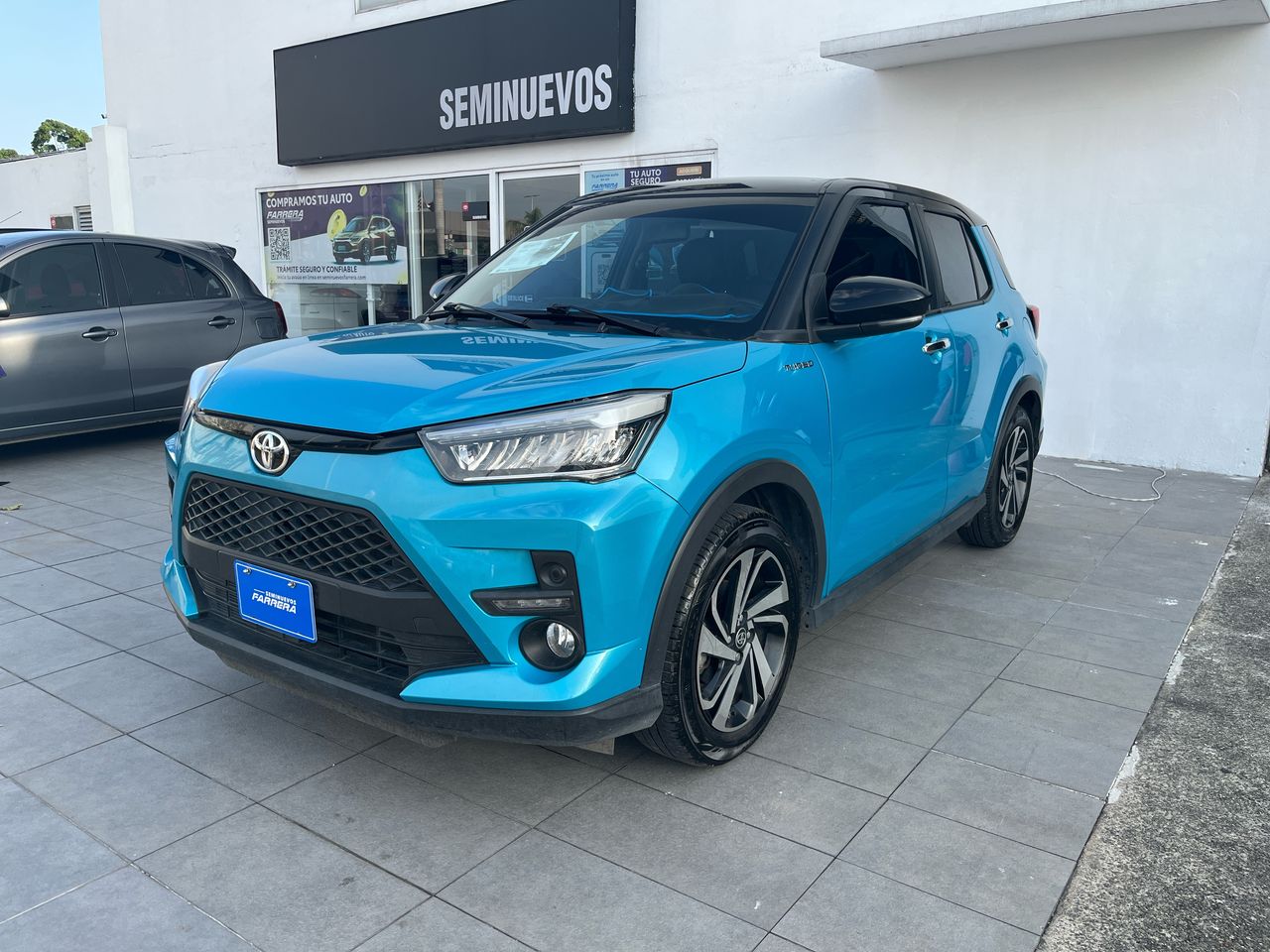 2024 Toyota Raize 1.0 Xle Bitono Cvt At