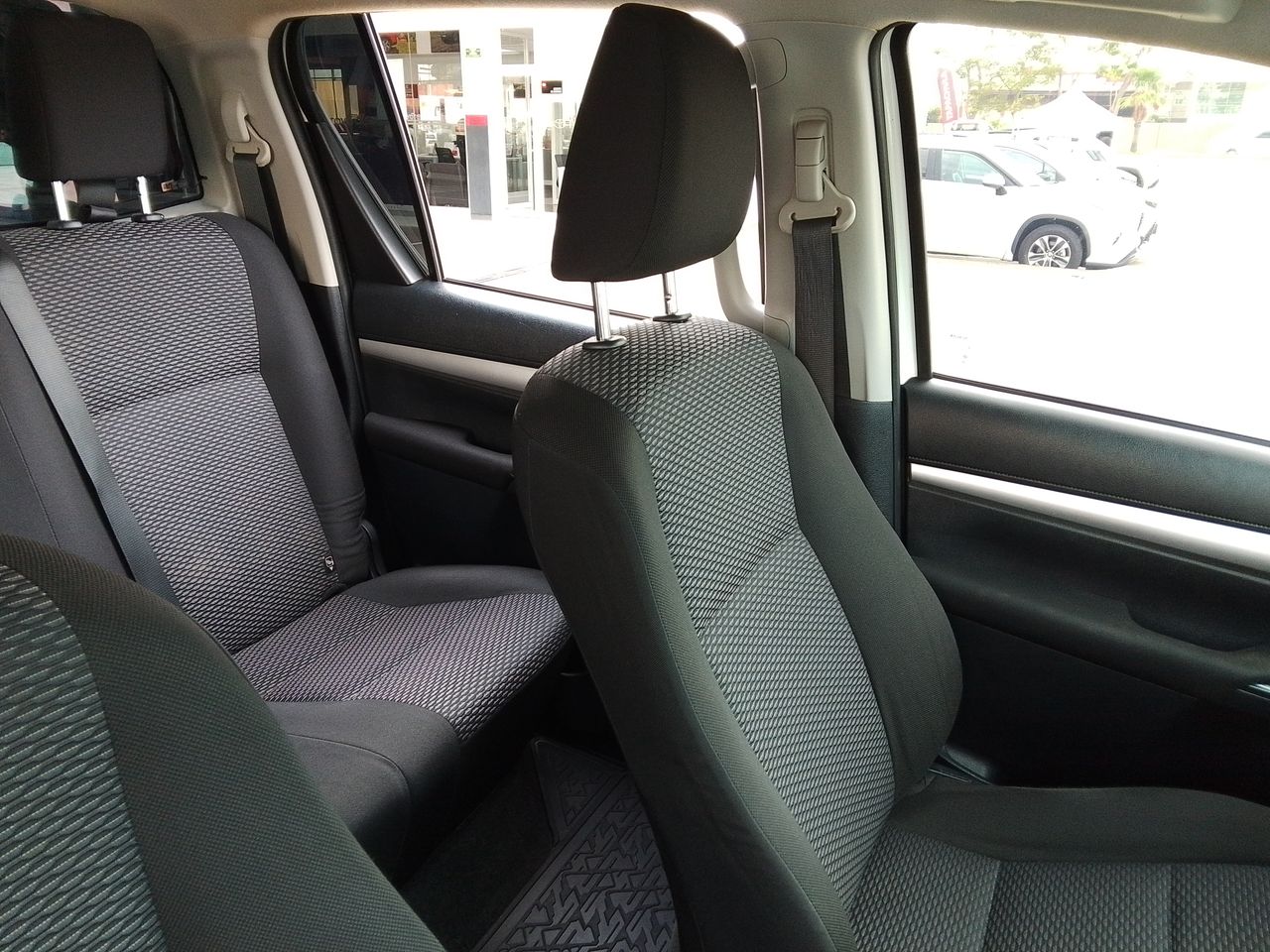2024 Toyota Hilux 2.8 Doble Cabina Diesel Mt