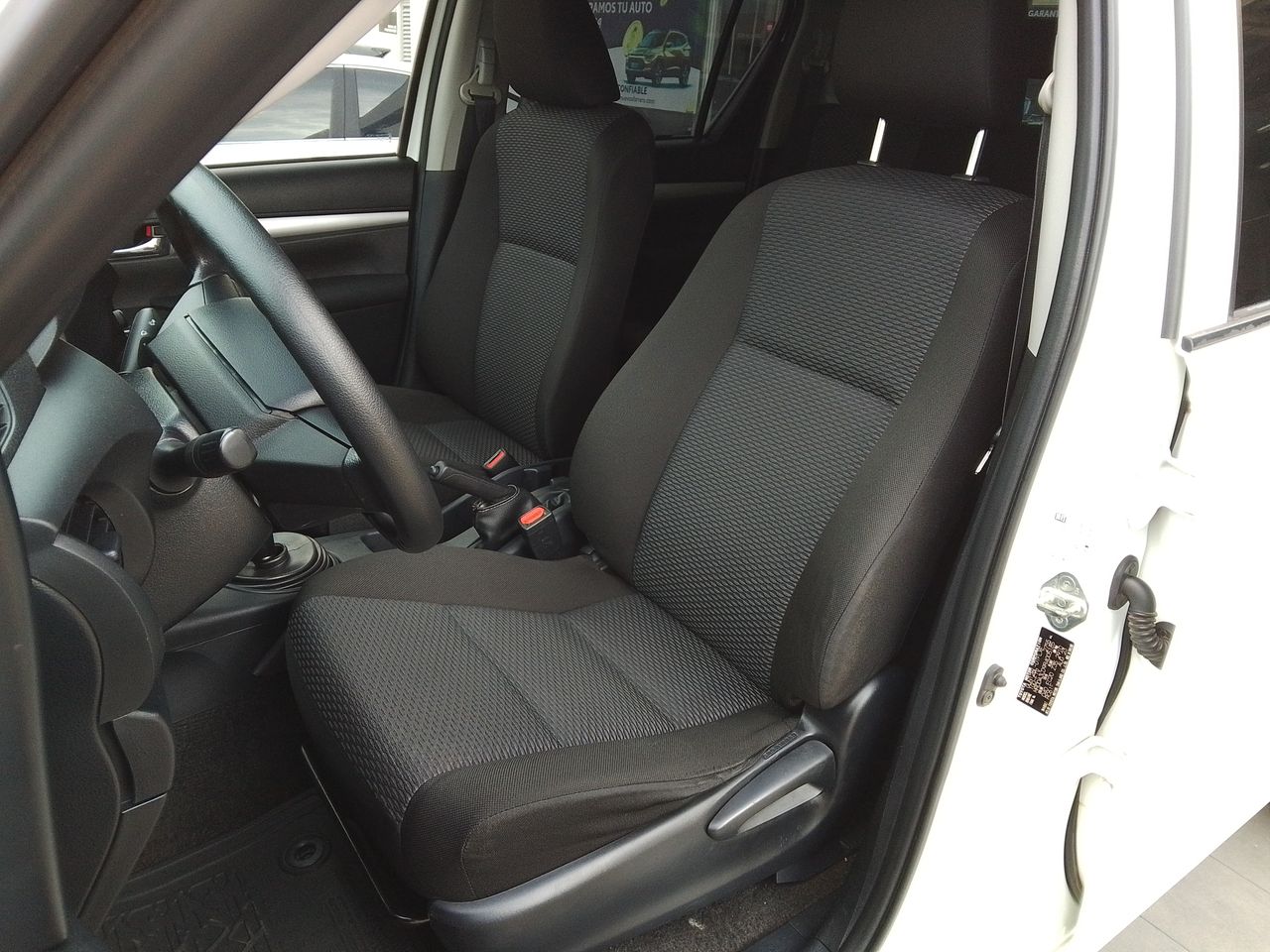 2024 Toyota Hilux 2.8 Doble Cabina Diesel Mt