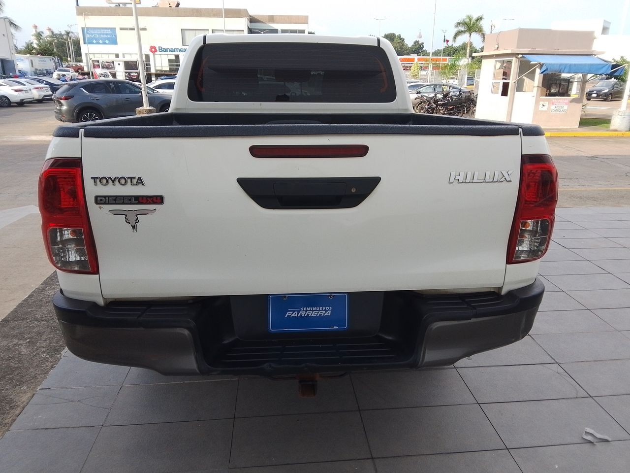 2024 Toyota Hilux 2.8 Doble Cabina Diesel Mt