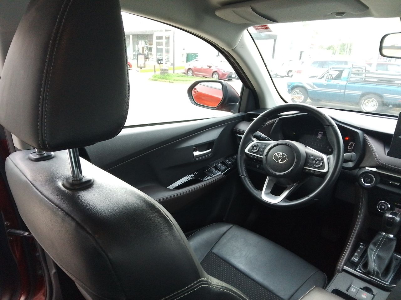 2024 Toyota Yaris 1.5 S Hi Sedan At