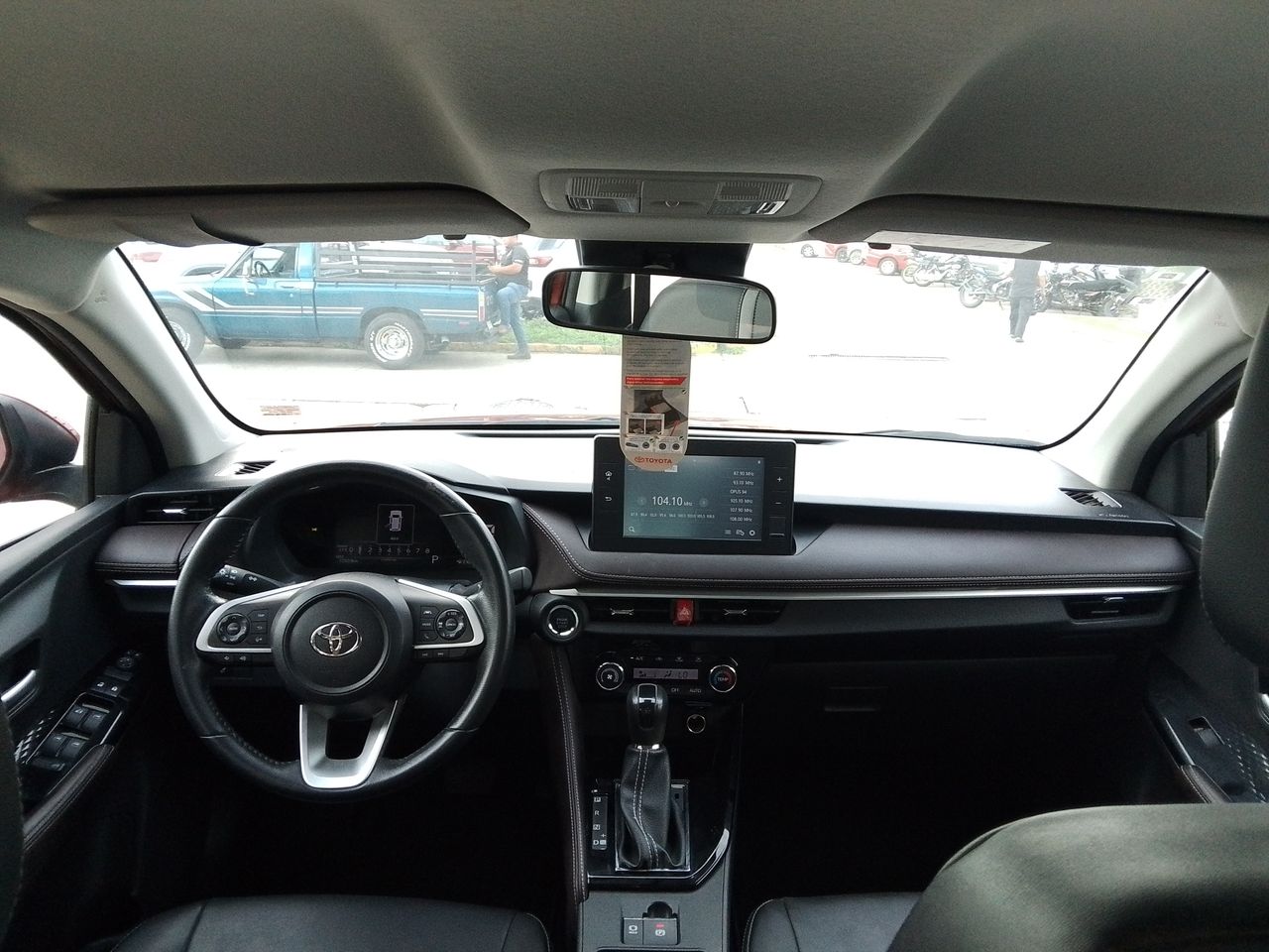 2024 Toyota Yaris 1.5 S Hi Sedan At