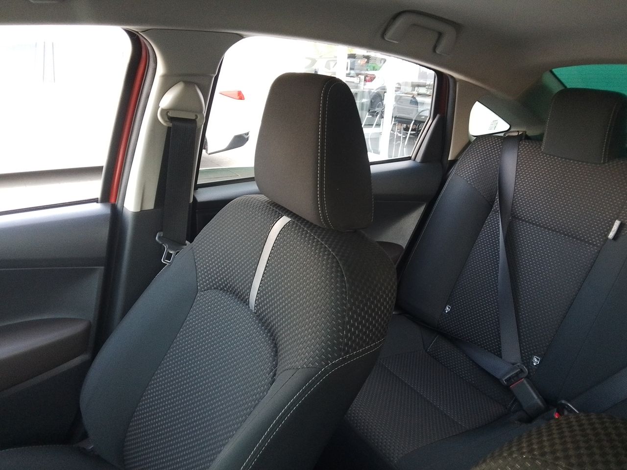 2024 Toyota Yaris 1.5 S Sedan At