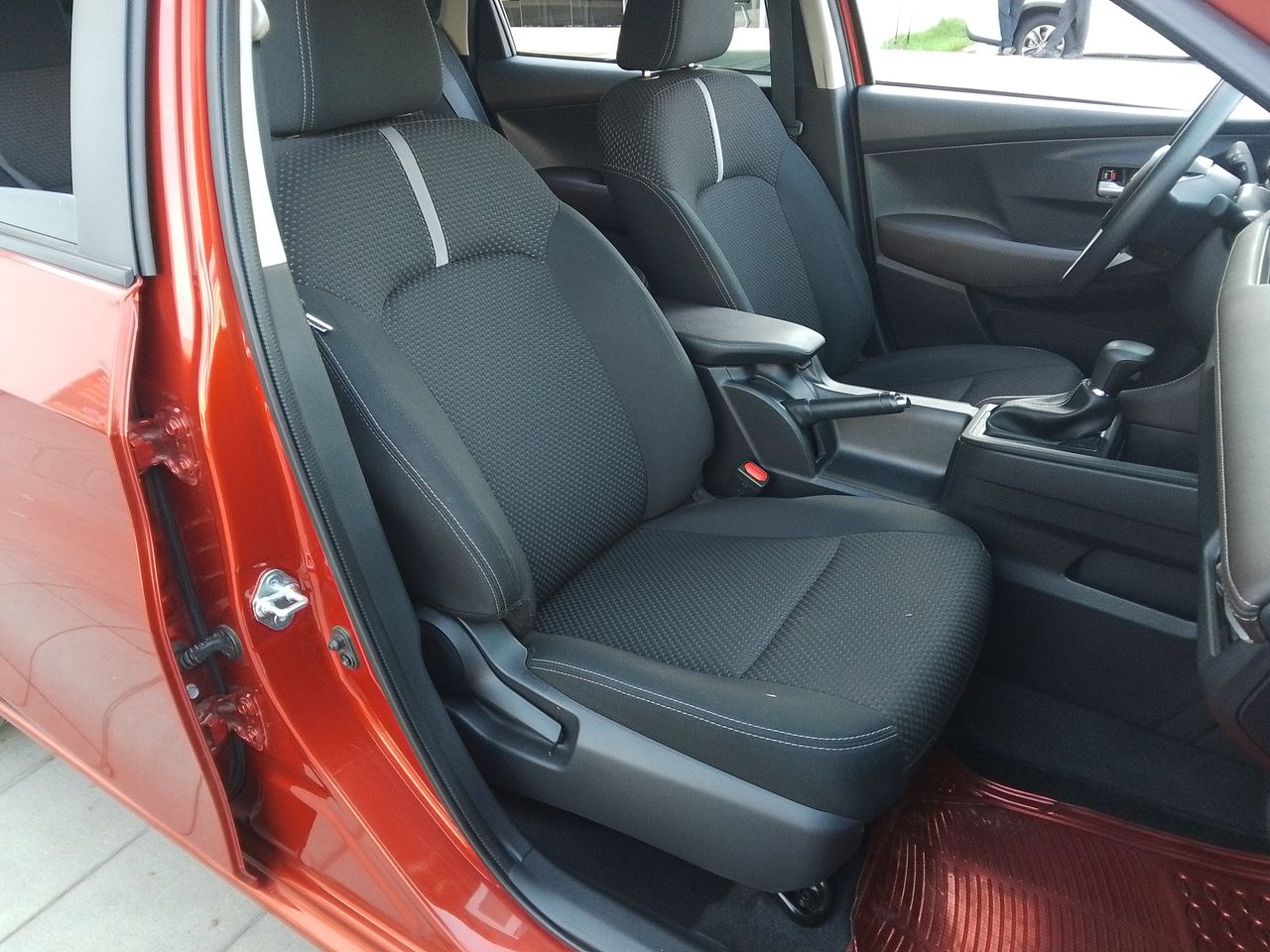 2024 Toyota Yaris 1.5 S Sedan At