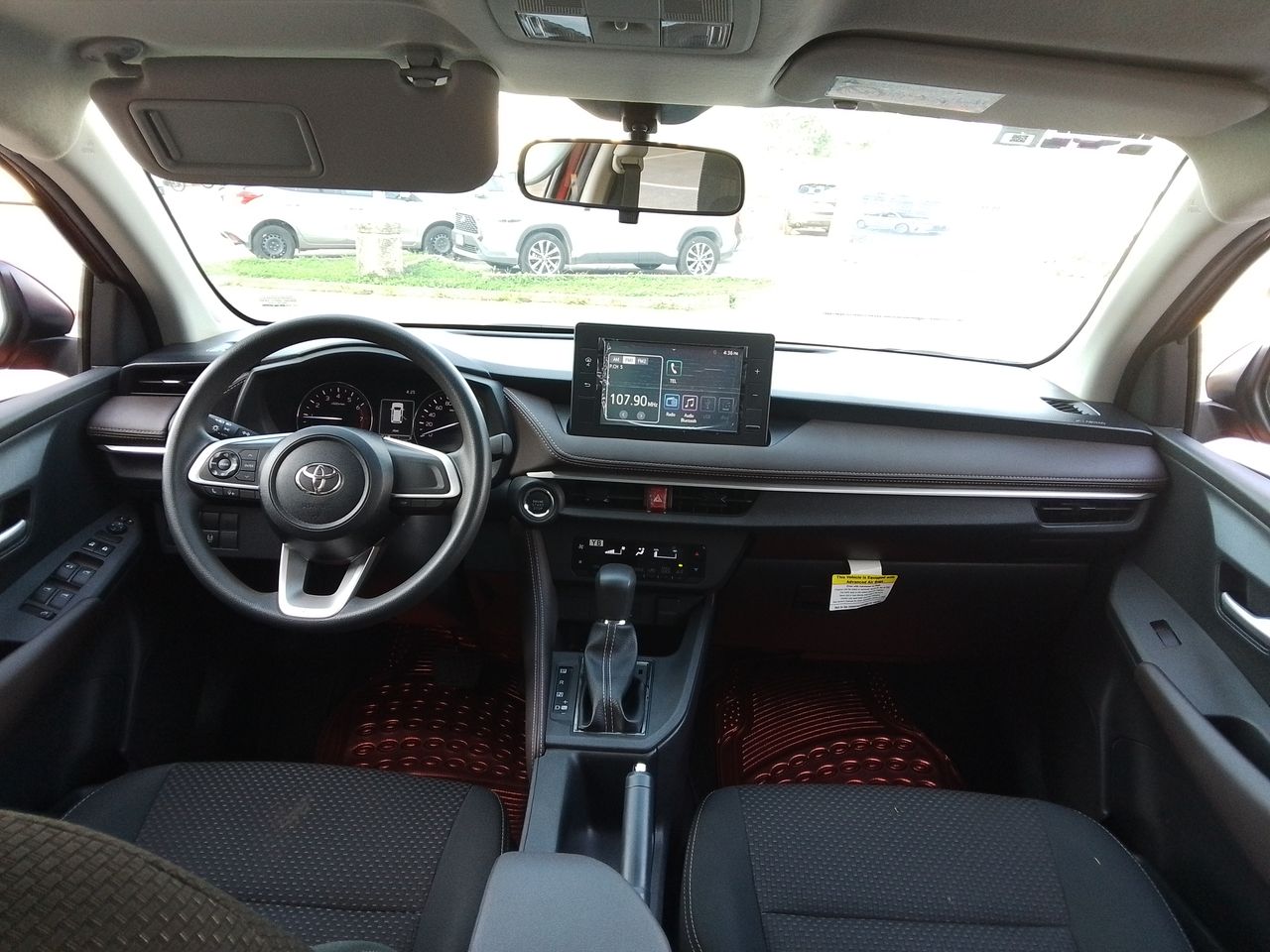 2024 Toyota Yaris 1.5 S Sedan At